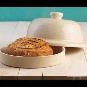 NWOT Ohio Stoneware cloche bread baker